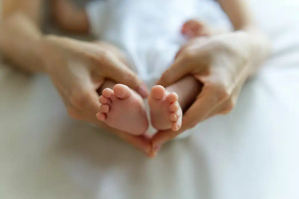 feet of a newborn