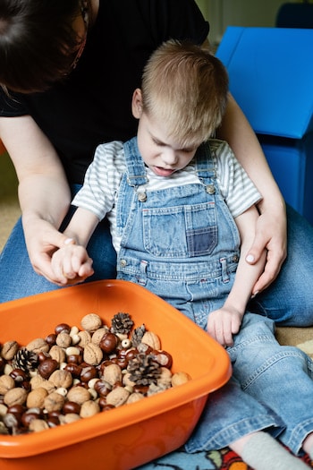 kid with pediatric birth trauma and developmental delays treatment in the woodlands - Core Health
